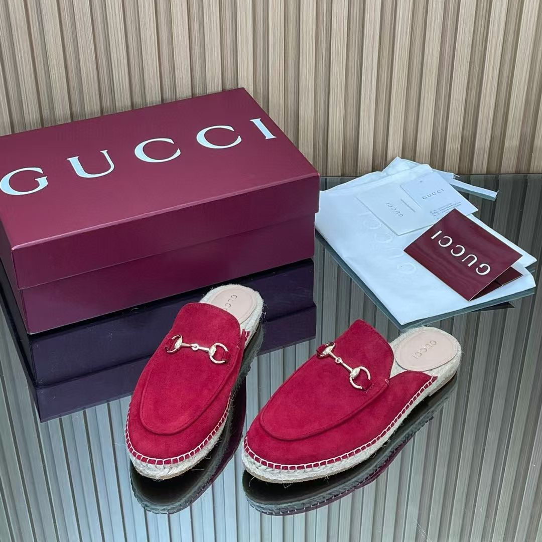 GUCCI 26S LOAFER MULES IN DARK RED SUEDE