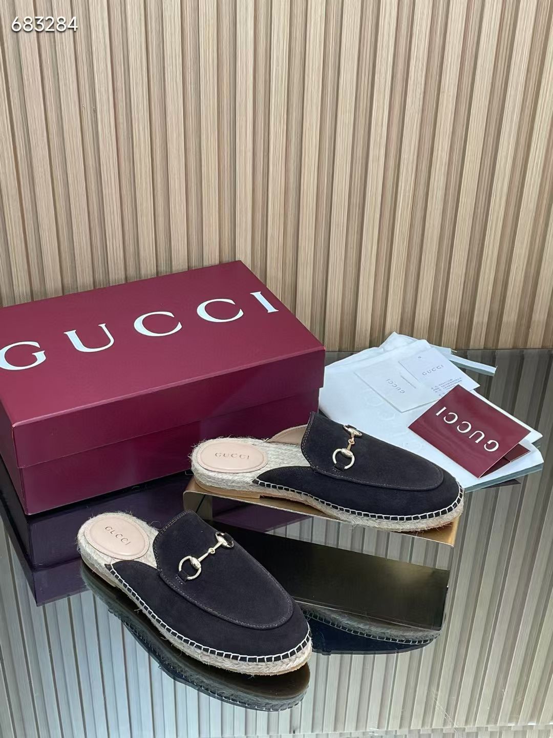 GUCCI 26S LOAFER MULES IN BLACK SUEDE